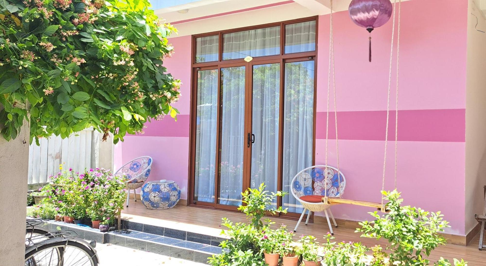 Pink House Homestay Хойан Экстерьер фото