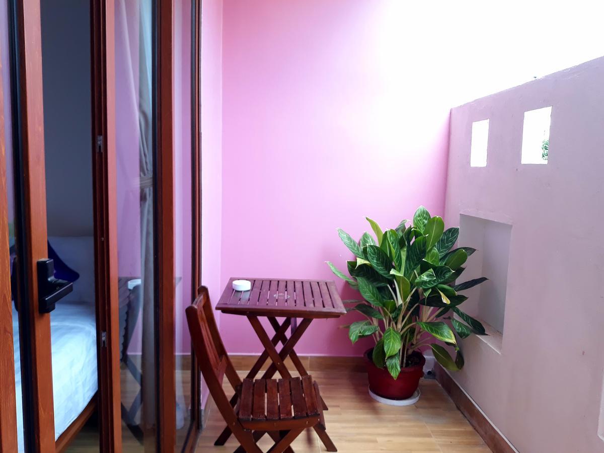 Pink House Homestay Хойан Экстерьер фото